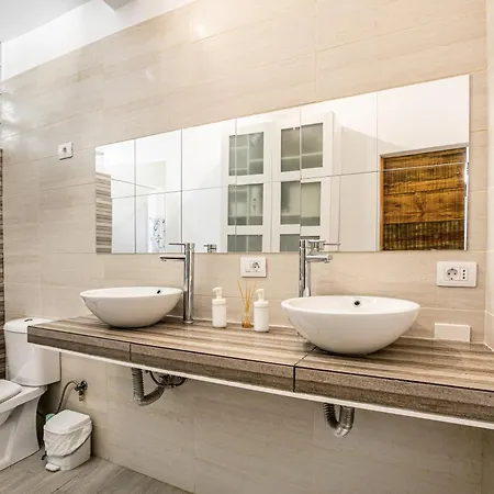 Bodega Oramas Casa de Campo *